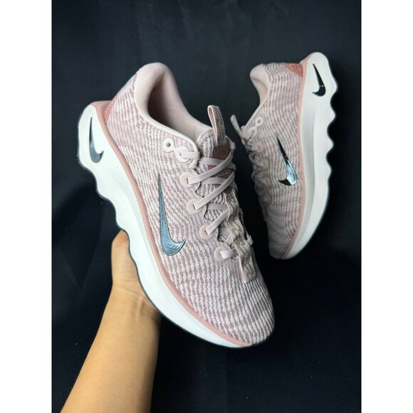 ❤️ H96- SIZE 10 WOMEN'S NIKE MOTIVA PRM PINK/ WHITE HF1142 600 - Picture 10 of 12